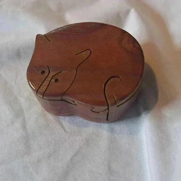 Other - Wooden cat puzzle